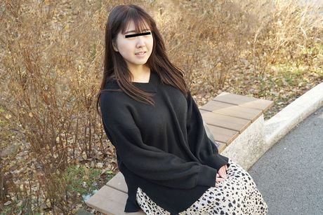 超級性感的 Akari Kato 在一次激烈的性愛後被內射