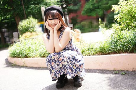 巨乳のアマチュア白井ゆきがハードコアファック中に彼女の猫を中出しされる