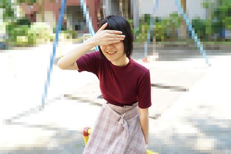 Asian teen Rui Minazuki gets her pussy stuffed with a dildo