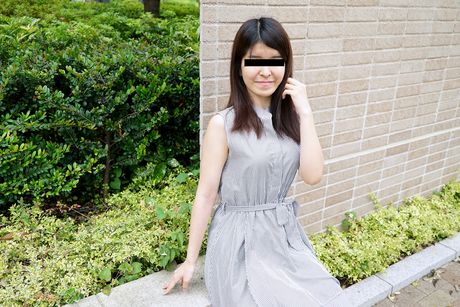 亞洲女孩 Ryoko Kimijima 露出性感臀部並被肛交