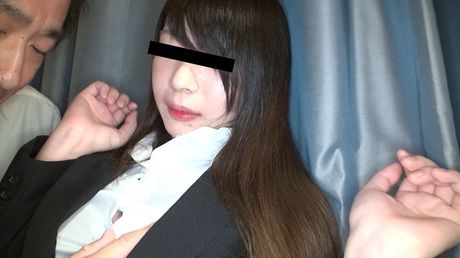 亞洲女孩 Hiroko Hatakeyama 與穿白大褂的醫生發生性關係