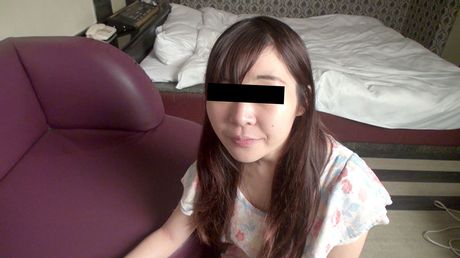 Asian girl Haneda Miyu sucks a dick after it was in her mouth