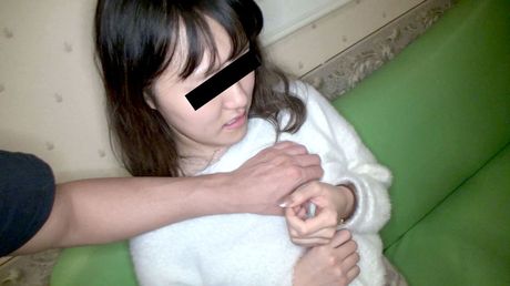 ゴージャスなアジア人秋田寛子が彼女の猫に中出しされる