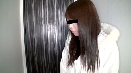 アジアの可愛い篠田有里が支配的な男に縛られ犯される