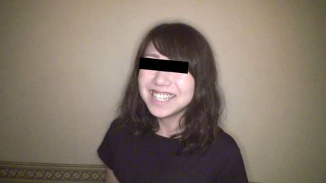 黑髮日本美女齋藤文美被大屌射進毛茸茸的陰戶