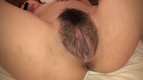 Asian masseuse Mizuki Hirose gets her pussy creampied after a massage