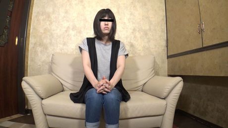 Asiatisk babe Ryoko Kimura får sin fisse creampied efter et varmt fuck