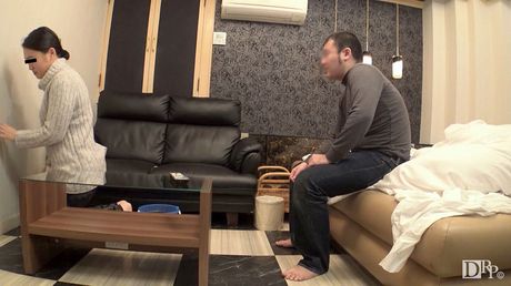 Asiatisk teenager Arai Yuri får sin fisse creampied efter en vaginal knepping