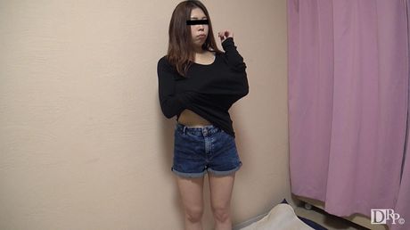 Asian schoolgirl Mirei Sawamura gets her pussy stuffed with a dildo