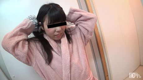 Asian teen Kanda Momoko gets her hairy pussy fucked and creampied