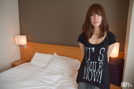 Asian schoolgirl Hitomi Misaki gets her pussy stuffed with a dick