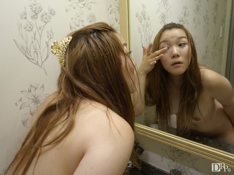 Asian chick Reina Mizutani strips and highlights her big racks before a BJ