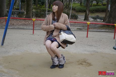 アジアの美女、小島ゆきがキッチンでオマンコを舐められ、掘られる