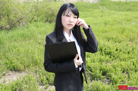 Asian girl Misato Tanaka gets her pussy eaten out and dicked outdoors