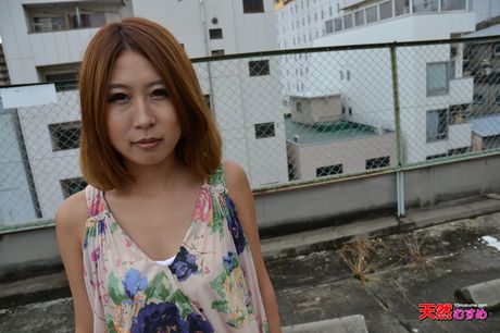 Asiatisk skønhed Eri Suzuki får sin fisse creampied efter et varmt fuck