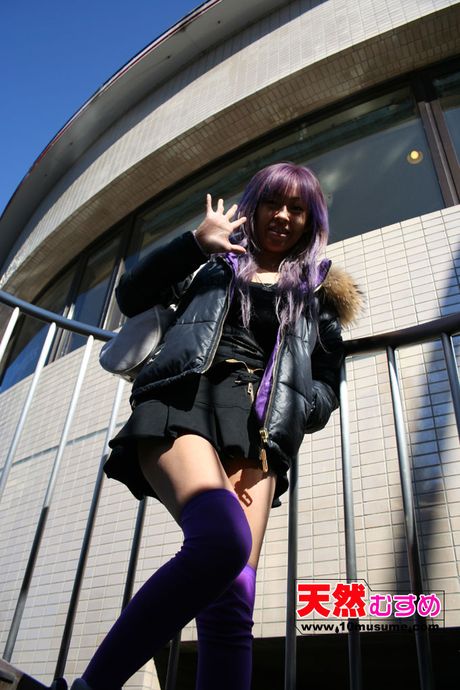 亞洲女孩 Yukirin 在陰道插入前裸體