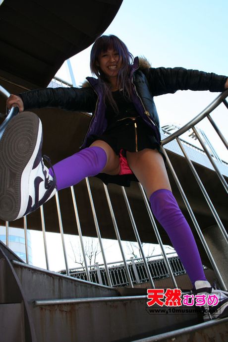 亞洲女孩 Yukirin 在陰道插入前裸體