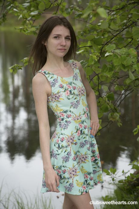 Thin russian covergirl Nelya Smalls removes all clothes before fingering her pussy