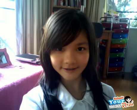 Asian beauty Amateur Girl reveals her petite tits and poses in a solo