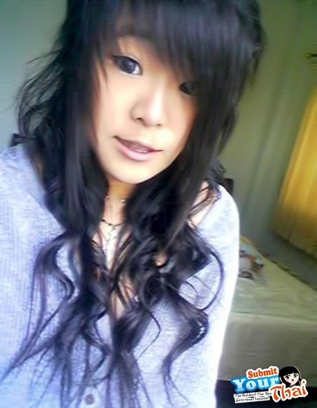 Asian beauty Amateur Girl reveals her petite tits and poses in a solo