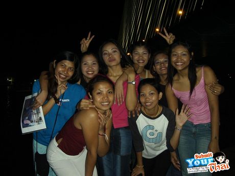 亞洲娃娃業餘女孩在性交後被射在臉上