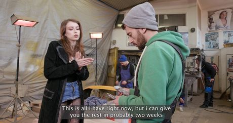 美しいカナダ人少女エデン・アイビーが倉庫で黒人男たちに輪姦される