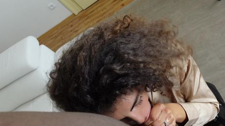 Lækker italiensk kone Lady Ana bliver dobbeltkneppet af sorte og hvide mænd