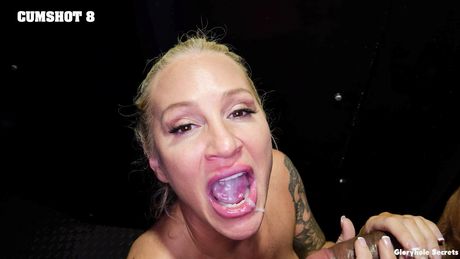 Blond american Cougar Alexis Malone blows a BBC and gets jizz on her face