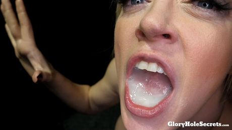 Blond american Mom Dee Williams sucks a cock through a gloryhole