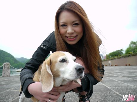 亞洲女孩 Kai Miharu 在戶外被舔陰乾