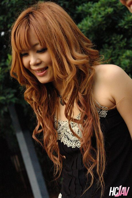 Asian girl Sarina Tsubaki sucks a dick before it goes in her pussy