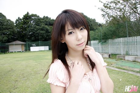 Asian girl Maho Sawai plays with her pussy in a backyard