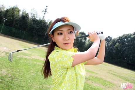 Asian golfers Erika Hiramatsu, Nana Kunimi and Nao strip and fuck on the course