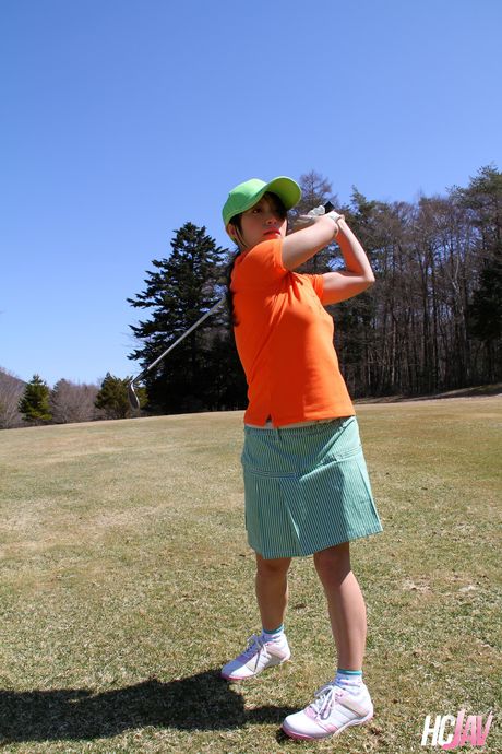 Asian golfers Erika Hiramatsu, Nana Kunimi and Nao Yuzumiya pose naked