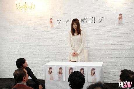 アジアンドールの里崎茜が男たちに犯される