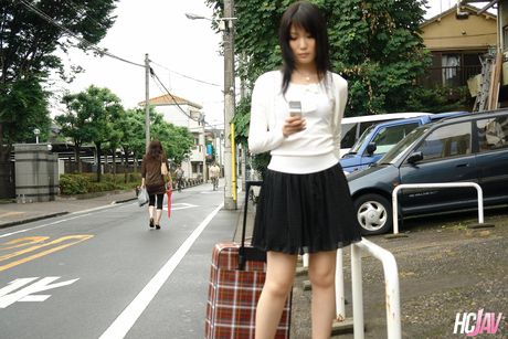 優秀的亞洲青少年 Ruri Shinohara 在三人行中得到雙重滲透