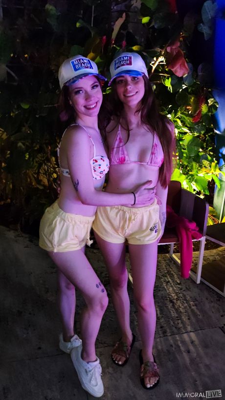 Sexy babes Renee Rose and Venus Vixen get on top during a threesome