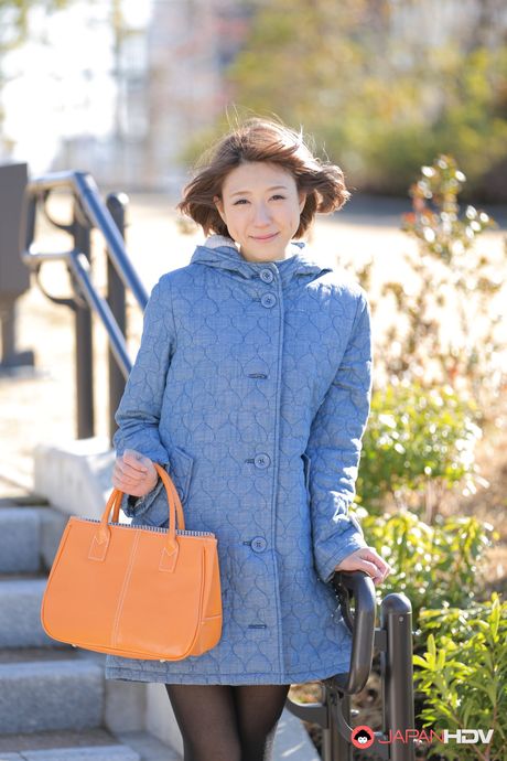 Asian teen Elina Takigawa exposes her teeny tits and displays her bare skin