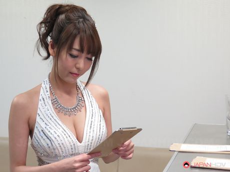 Big-racked Asian MILF Yume Mizuki gets banged by a big dick in fishnet stockings