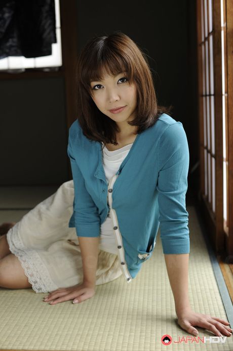 Nice Asian Juri Kitahara flaunts her thick ass and spreads her legs for a pussy shot