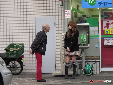 亞洲少女 Hikari Tsukino 裸體後用性玩具自慰