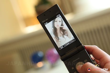 亞洲美女 Asuka Souma 被一對霸道夫婦綁住並拳交