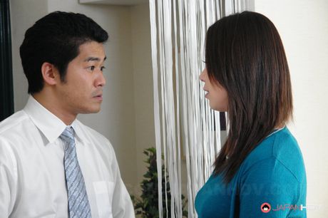 Asian MILF Nanako Misaki gets her pussy licked and fisted in the bathroom