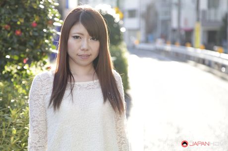 Asian Mom Renka Shimizu gets naked before a vaginal insertion