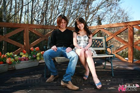 Asian teen Saki Ogasawara gets a pussy licking in the bathtub