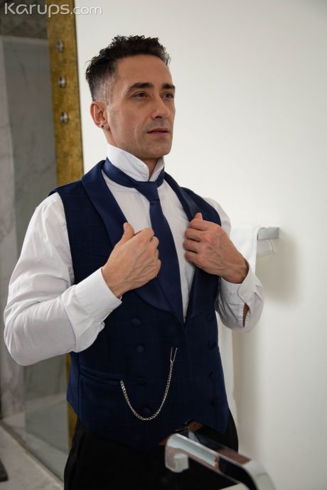 Black dutch cutie Romy Indy gets her muff licked out and fucked by a white dude