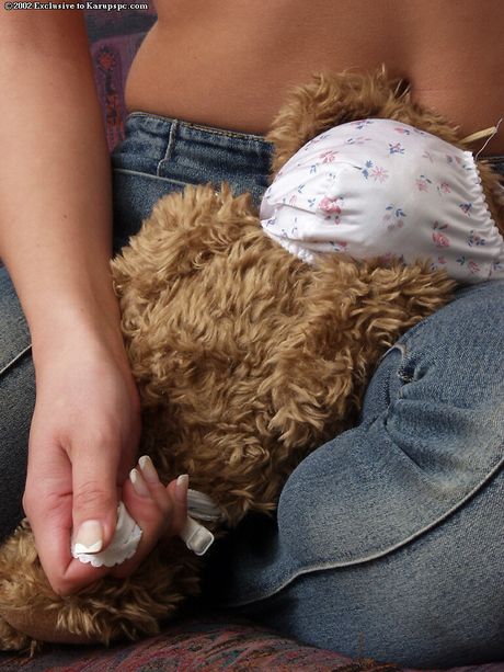 Sexy hungarian amateur babe Jessica Young strips and masturbates in a solo