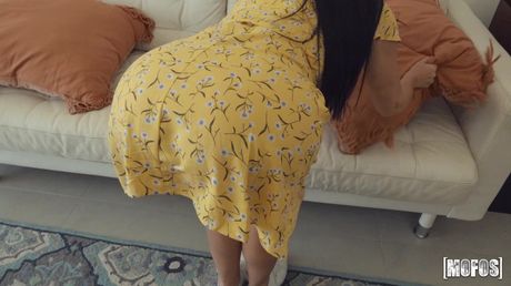 Dark-Haired australian beauty Angela White gets banged on a bed in a sexy manner