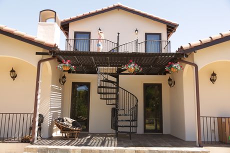 金髮美國少女 Dolly Leigh 在廚房裡與一名男子發生性關係