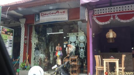 Skinny japanese cutie Amateur gets her shaved pussy licked and fingered